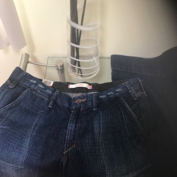 LEVI'S NEW Red Tab Flare Wide Leg Jeans Dark Denim Pockets Mid Rise Zip Wide 10 - Picture 7 of 9